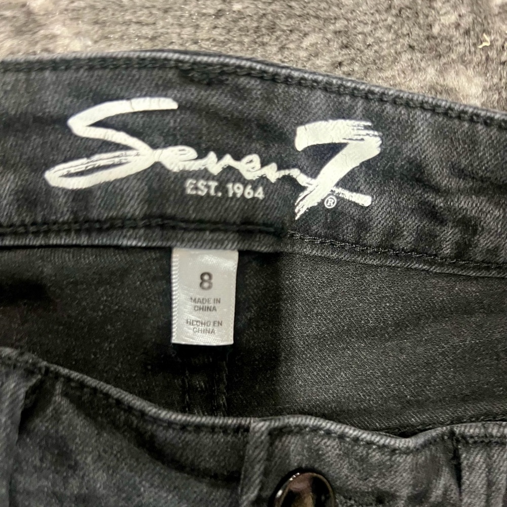 Seven7 Women's Black Skinny Jeans - Picture 2 of 3